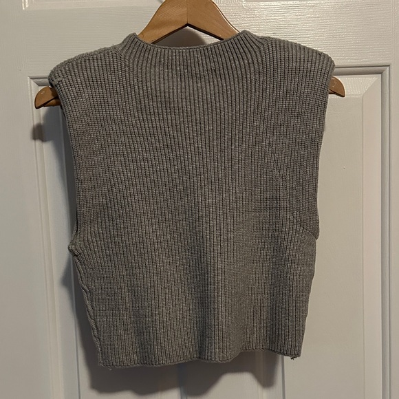 Forever 21 Gray Ribbed Muscle Tee - Picture 8 of 8